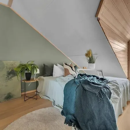 Apartment Tromso شقة *